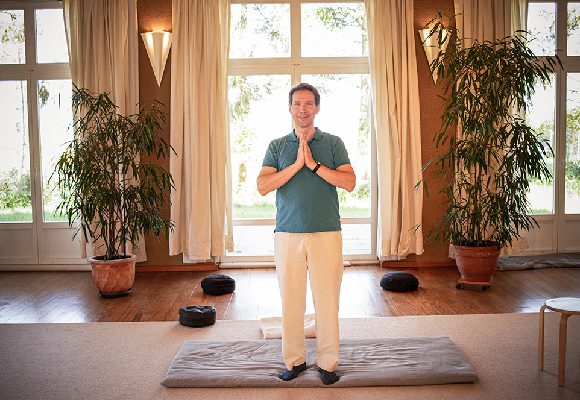 Achtsames Yoga und Meditation